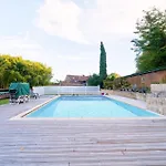 L'echappee Nyaraló